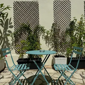 Hotel Hipotel Lilas Gambetta, Paris